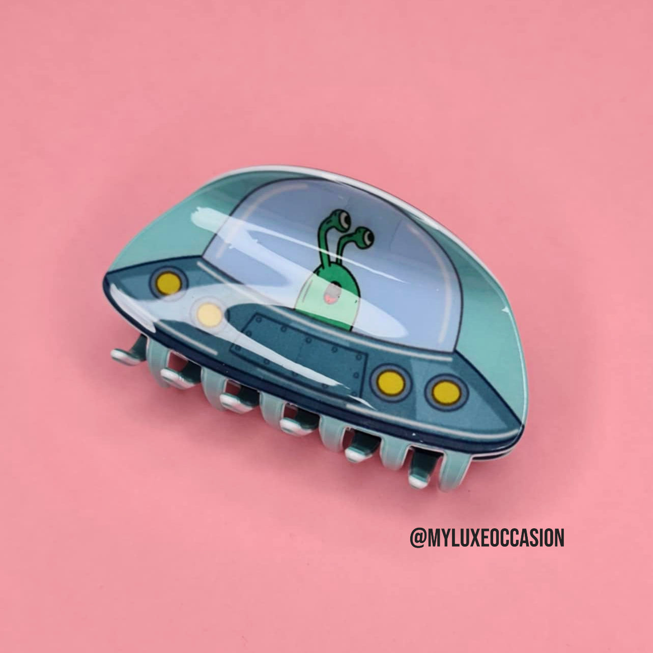 Alien Hair Claw Clips