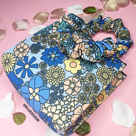 Flower Power 70's Vibe Floral Bag with Scrunchie Handles - Retro Blue