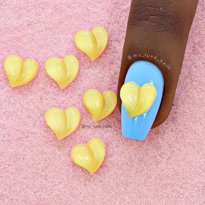 3D Hearts - Nail art